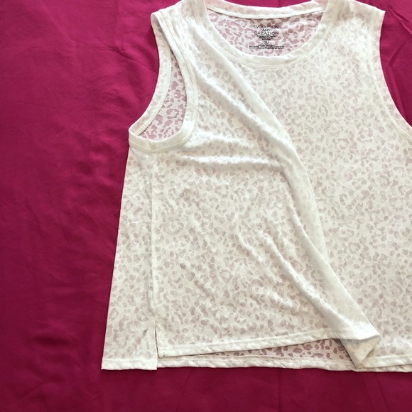 EVOLUTION AND CREATION Women's Short T-Shirt, Size: XL Colour: White - Picture 7 of 7